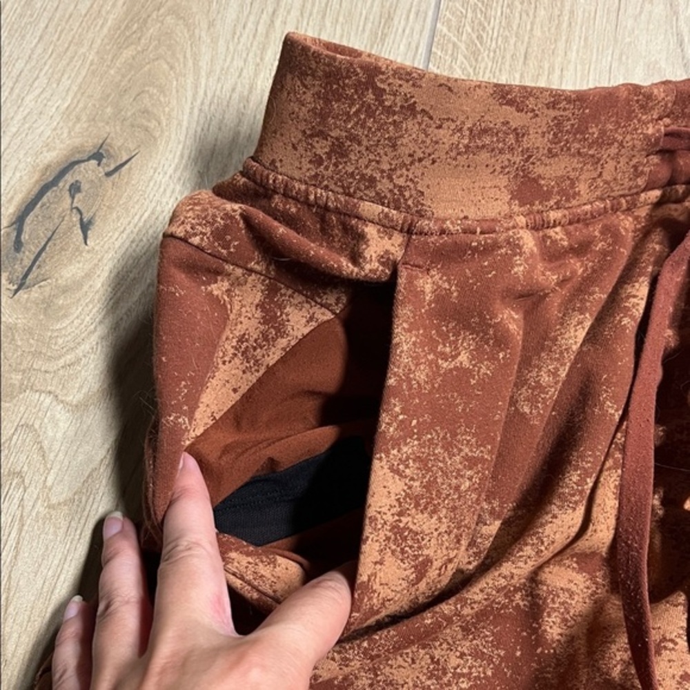 Lululemon City Sweat Jogger 29" *French Terry - Picture 5 of 10